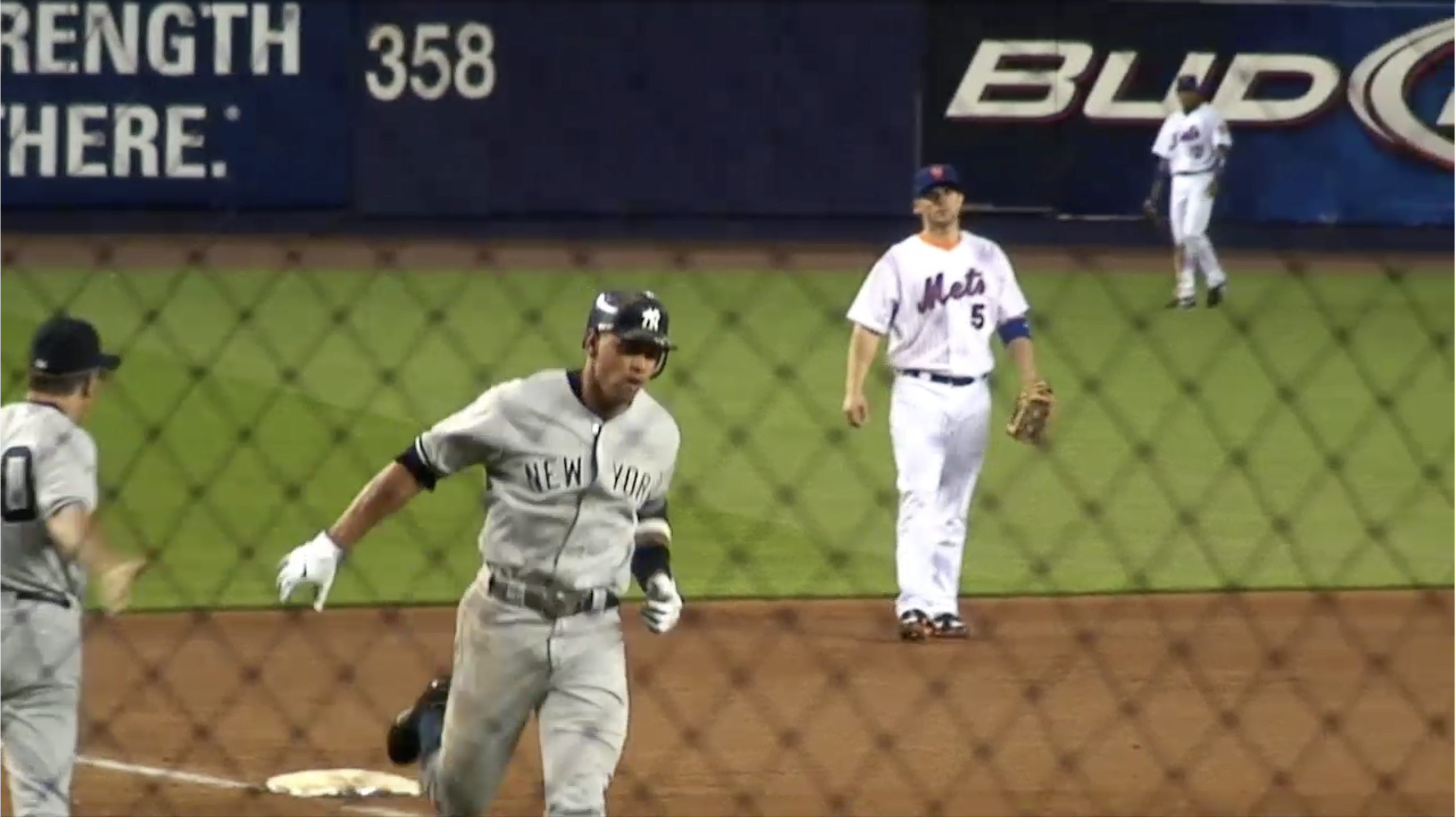 Mets baseball game A picture of a Mets baseball game
